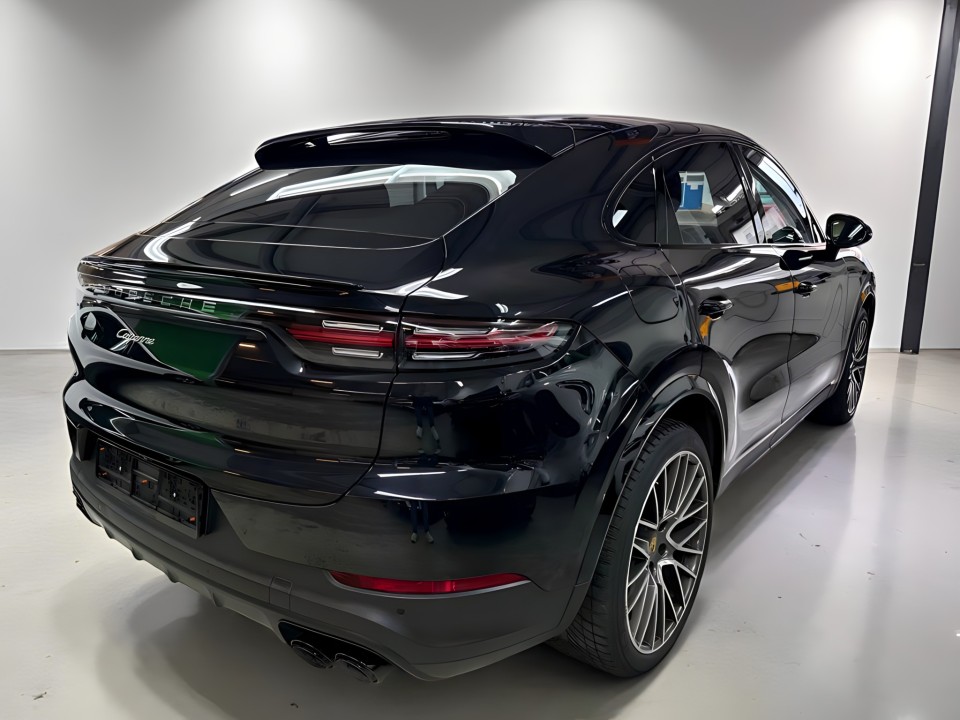 Porsche Cayenne Coupe (2)