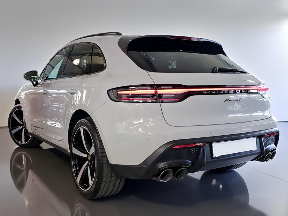 Porsche Macan T (5)