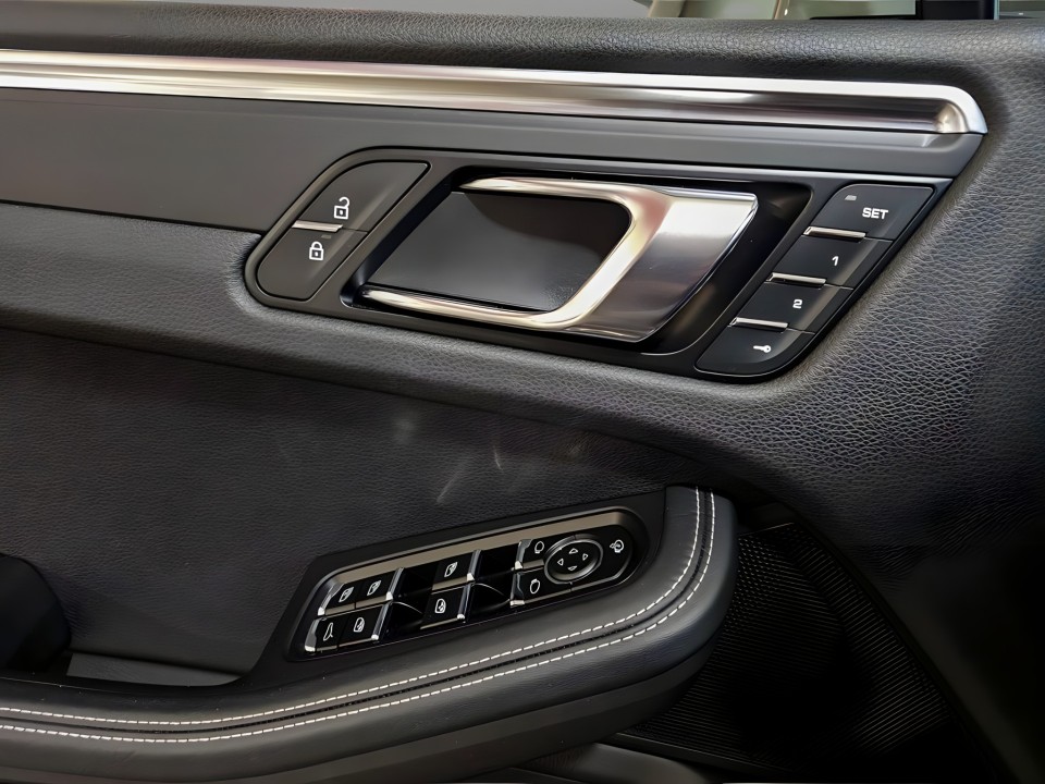 Porsche Macan T - foto 15