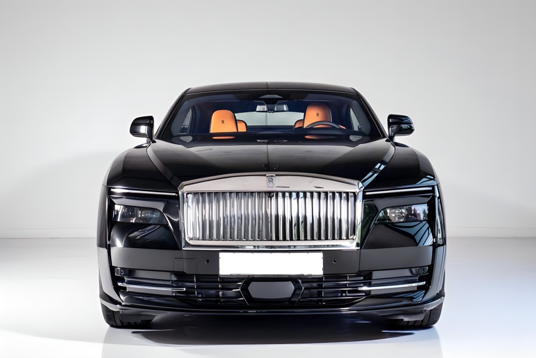 Rolls-Royce Spectre (2)