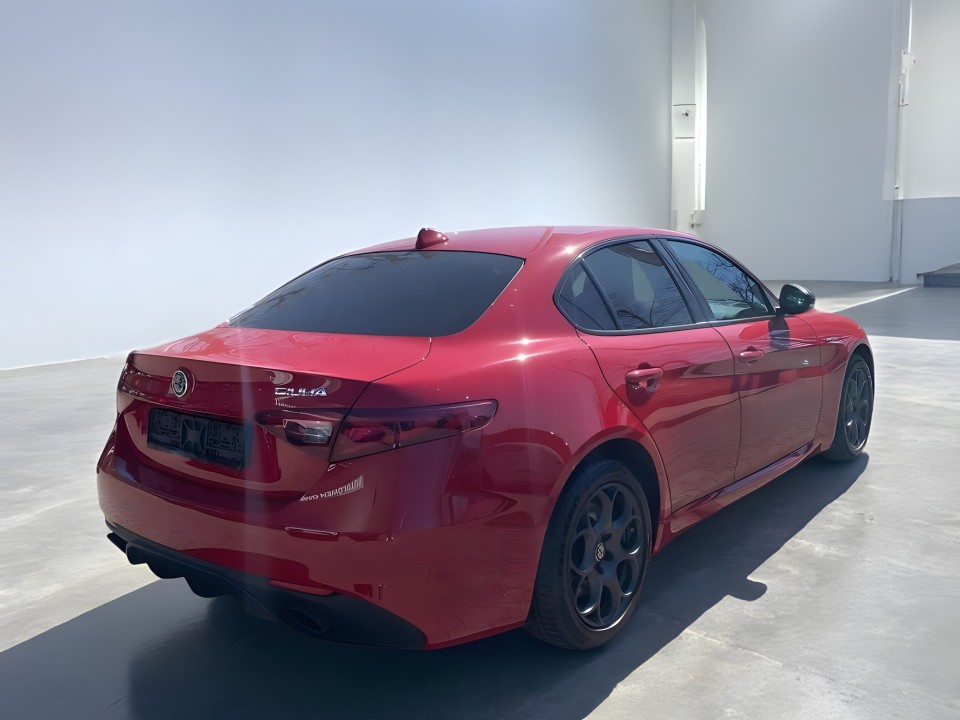 Alfa Romeo Giulia (4)