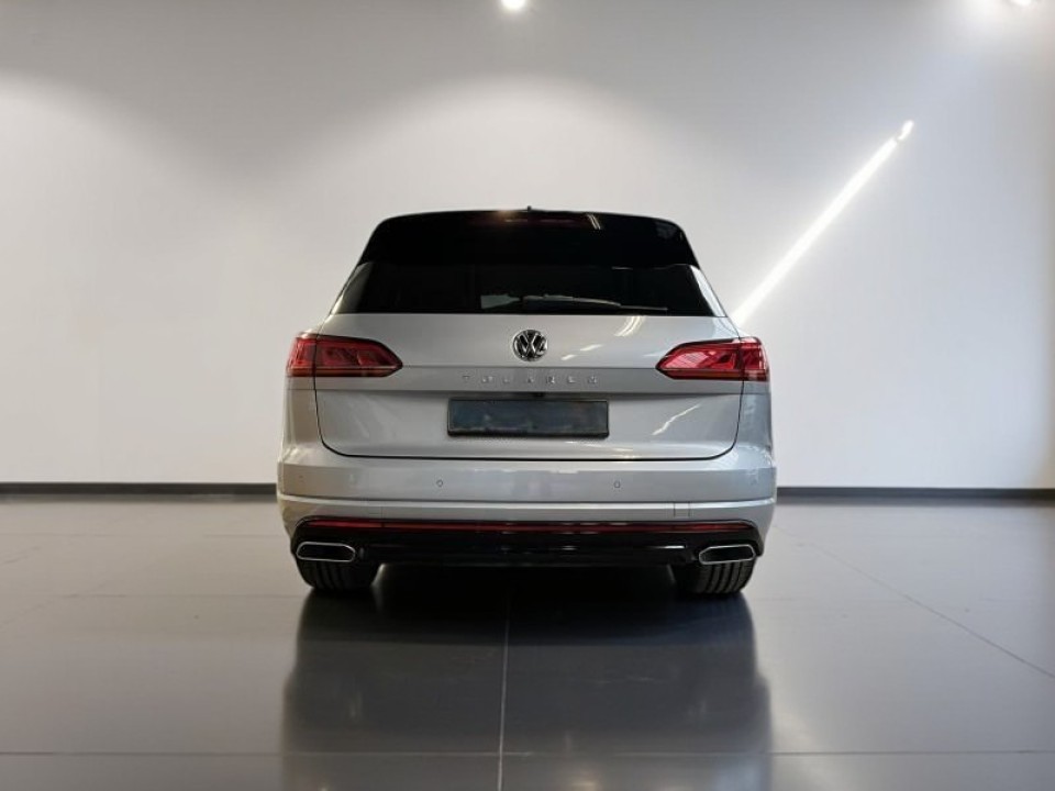 Volkswagen Touareg V6 TDI R-Line (4)