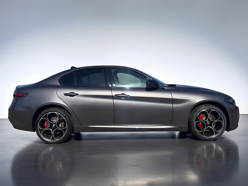 Alfa Romeo Giulia Veloce Q4 (4)