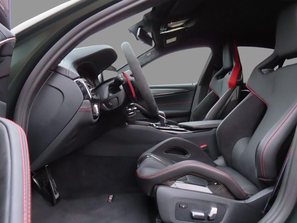 BMW M5 CS (5)