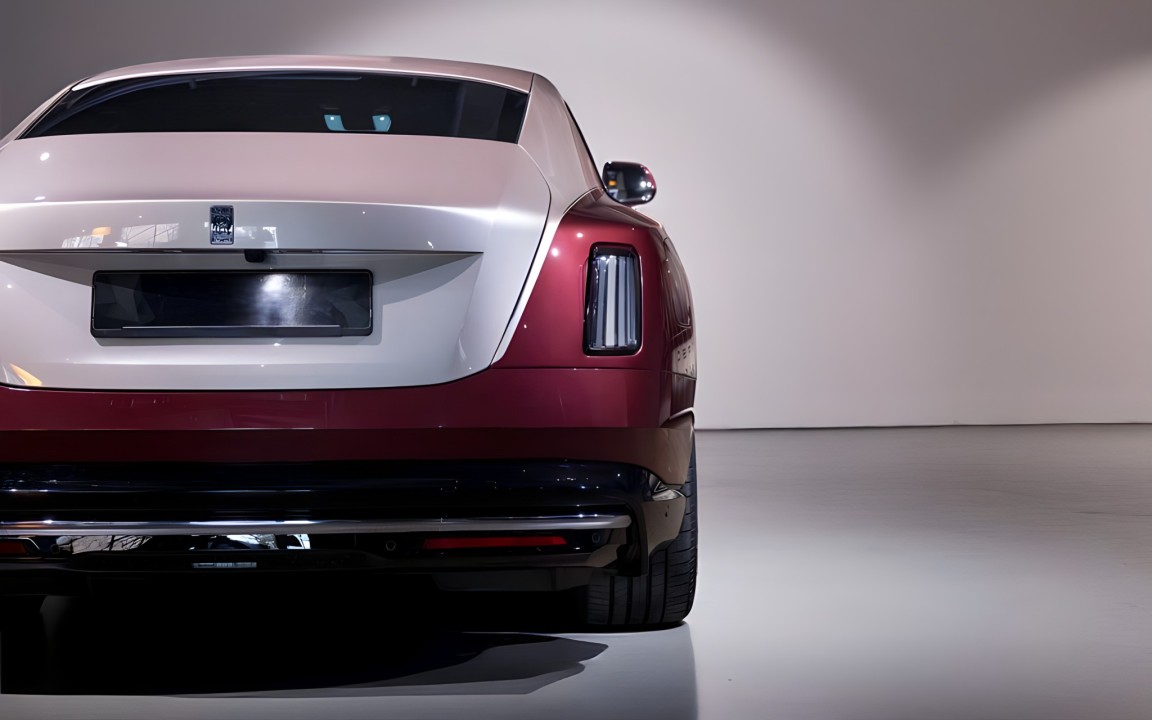 Rolls-Royce Spectre (5)