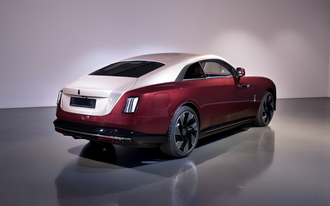 Rolls-Royce Spectre (3)