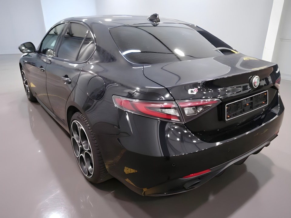 Alfa Romeo Giulia (3)