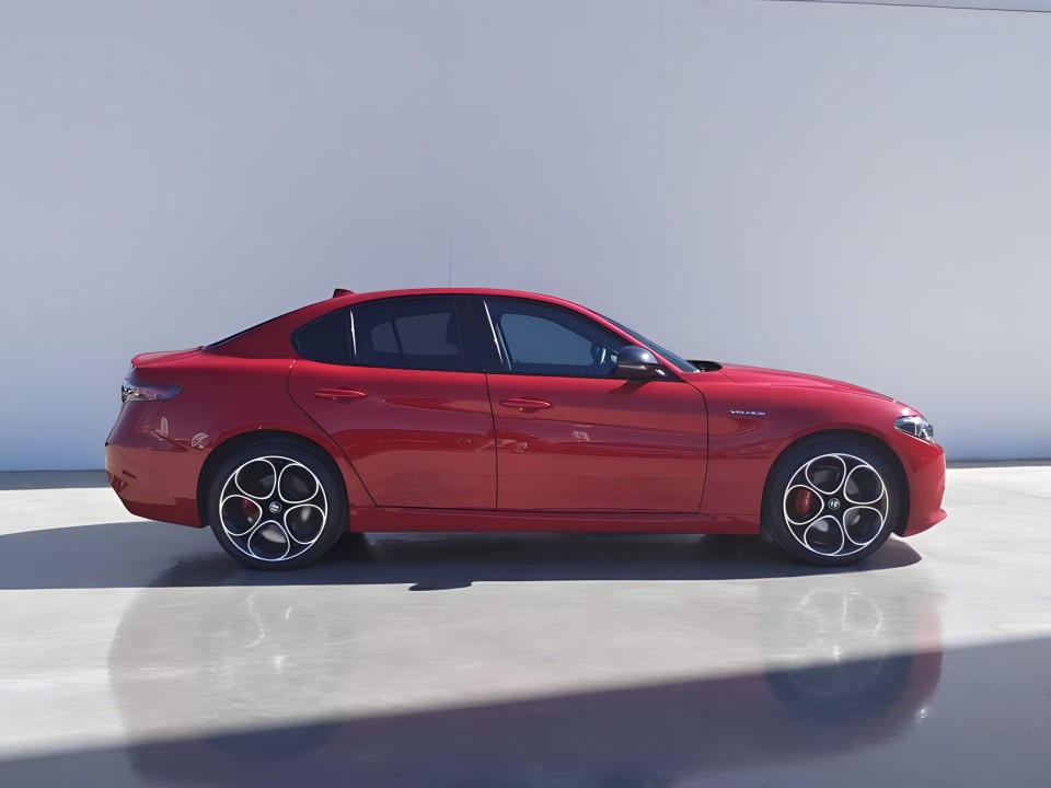 Alfa Romeo Giulia Q4 (3)