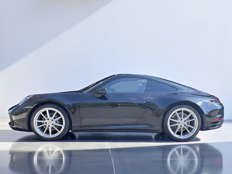 Porsche 911 Carrera (5)