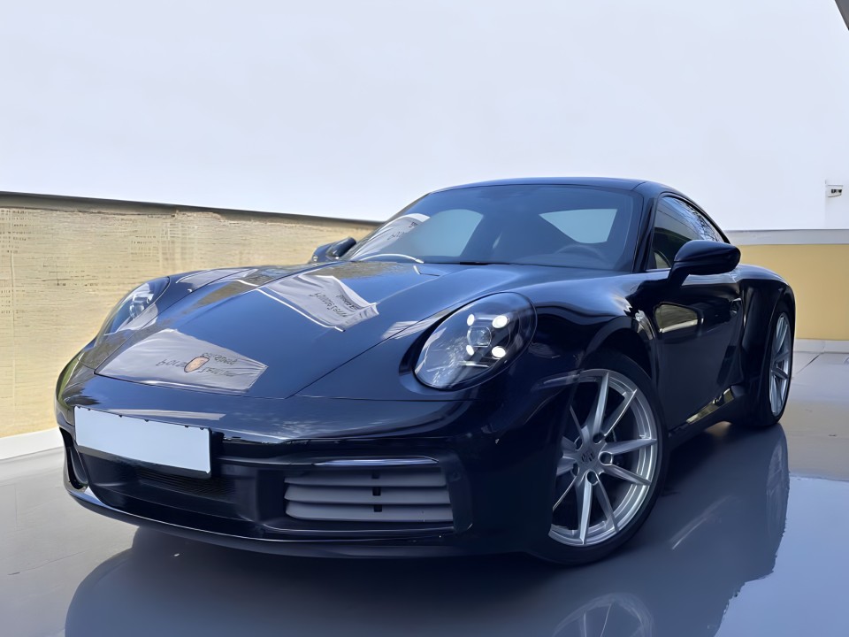 Porsche 911 Carrera (3)