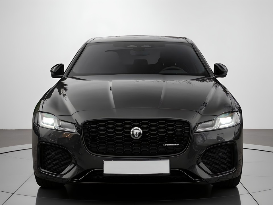Jaguar XF (2)