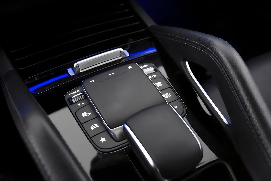 Mercedes-Benz GLE 450 4MATIC AMG - foto 8