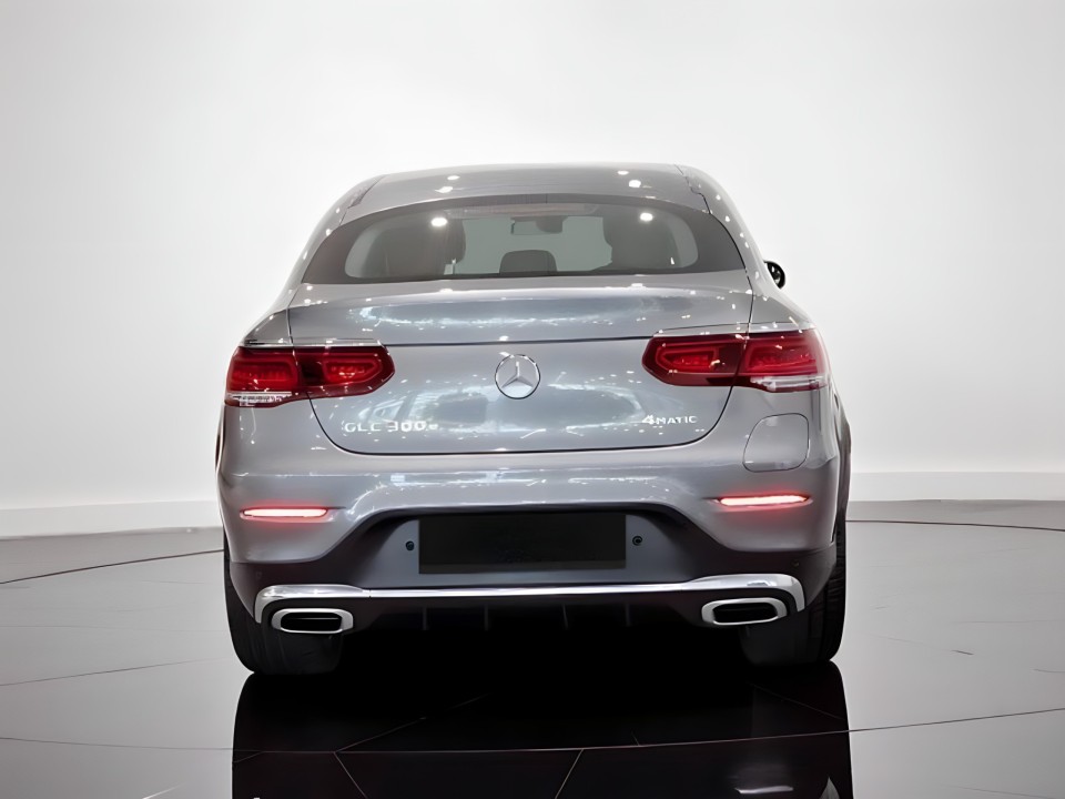 Mercedes-Benz GLC Coupe 300e 4MATIC AMG (5)