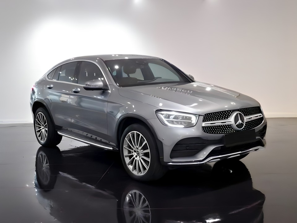 Mercedes-Benz GLC Coupe 300e 4MATIC AMG (3)