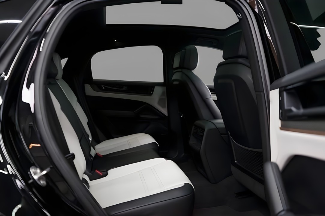 Porsche Cayenne Coupe - foto 15