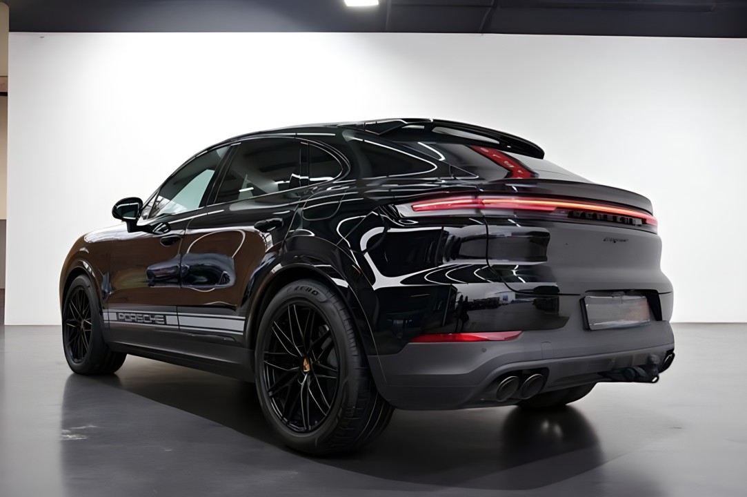 Porsche Cayenne Coupe - foto 6