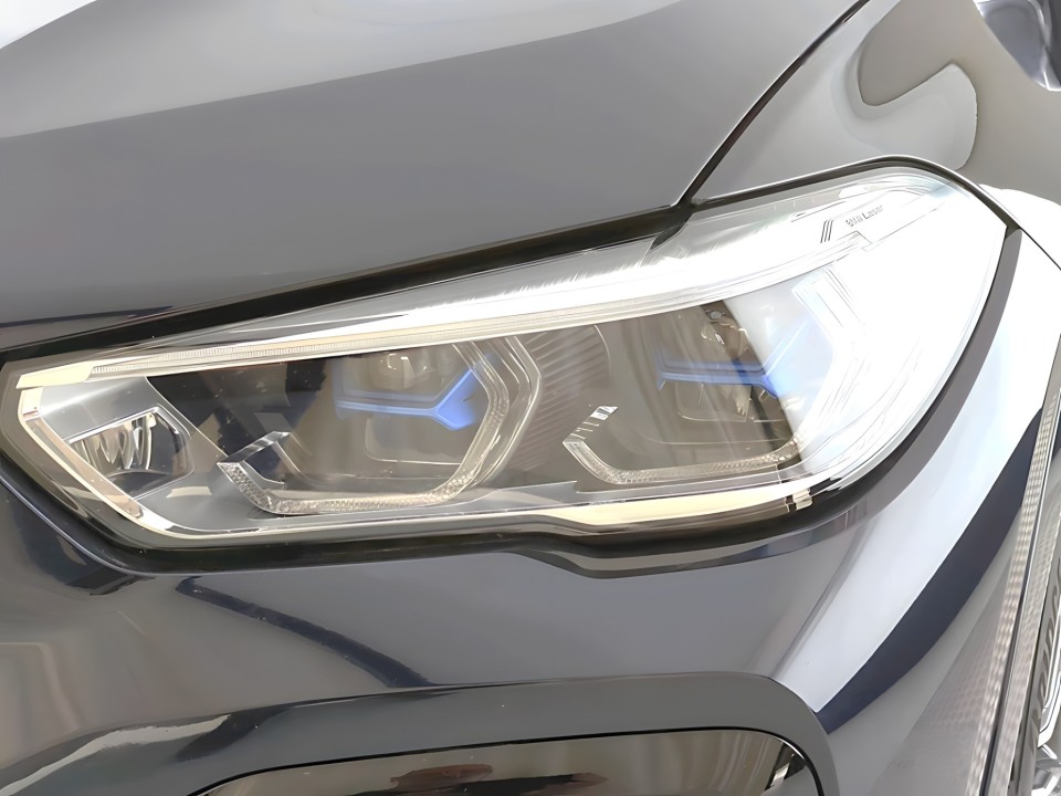 BMW X6 xDrive30d (2)