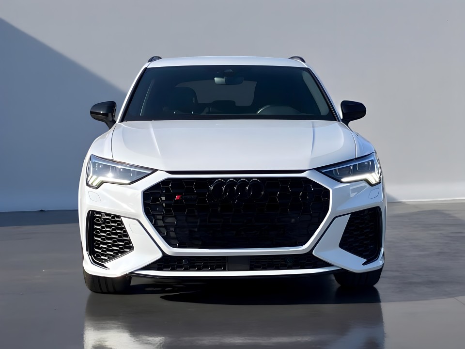 Audi RS Q3 TFSI quattro S tronic (5)