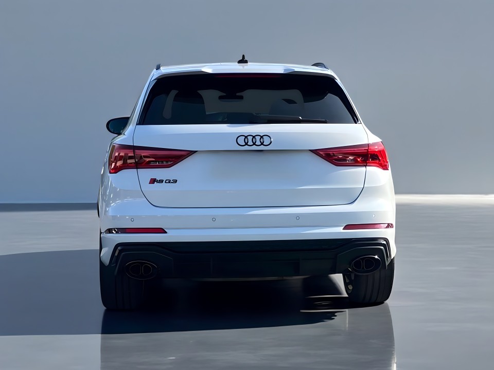 Audi RS Q3 TFSI quattro S tronic (4)