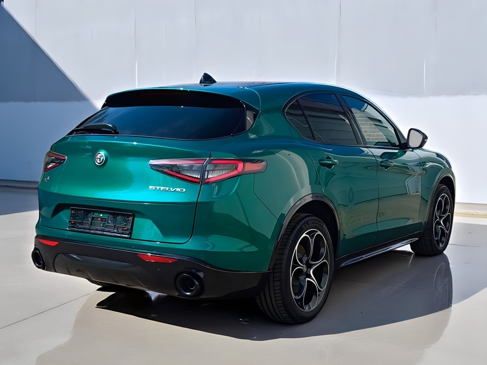 Alfa Romeo Stelvio Alfa Romeo Veloce (3)