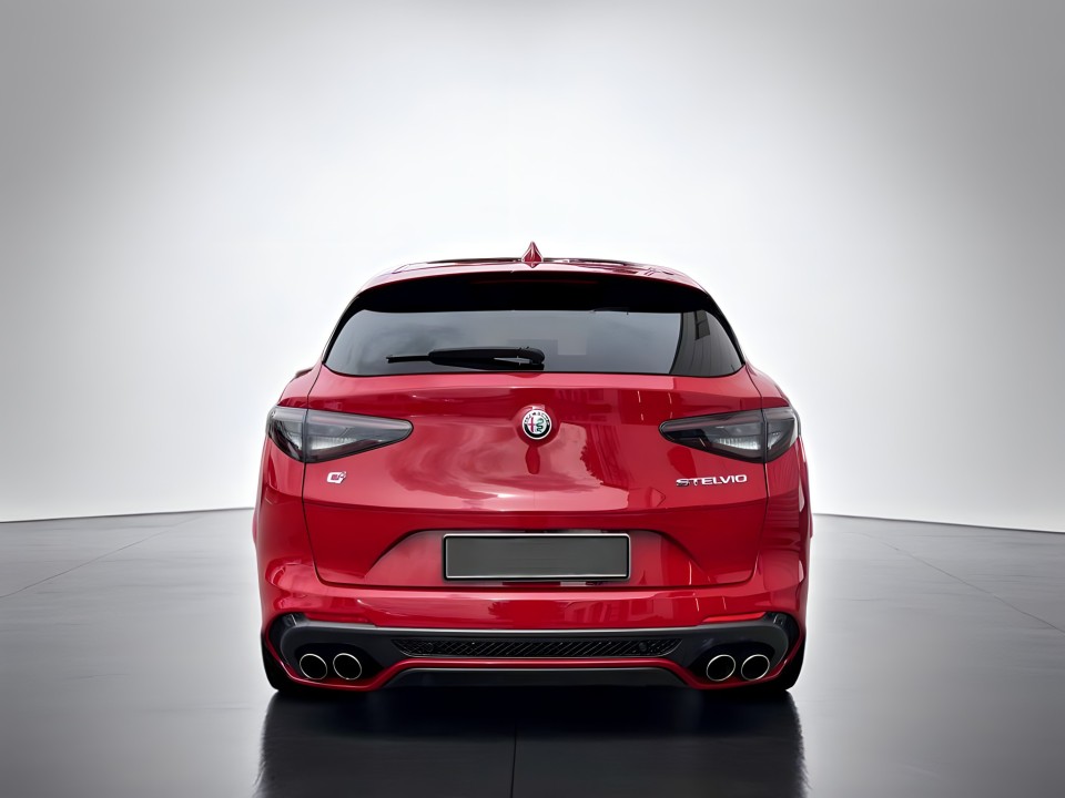 Alfa Romeo Stelvio (4)