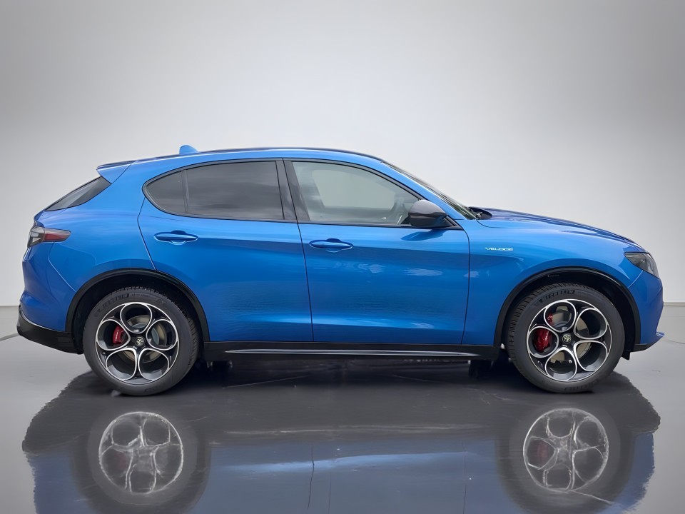 Alfa Romeo Stelvio (4)
