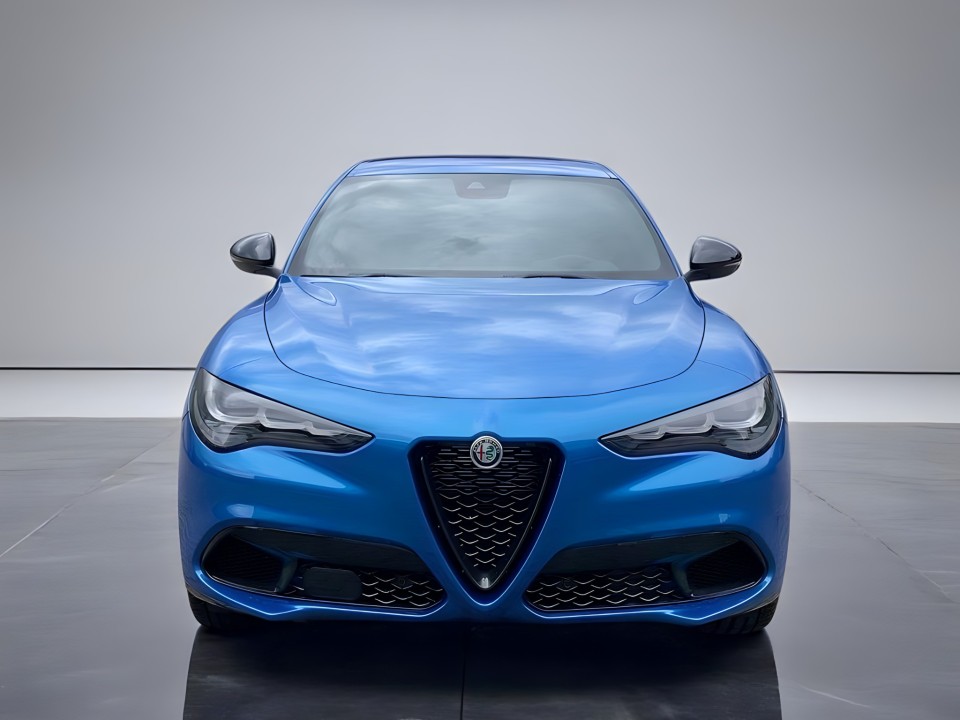 Alfa Romeo Stelvio (2)