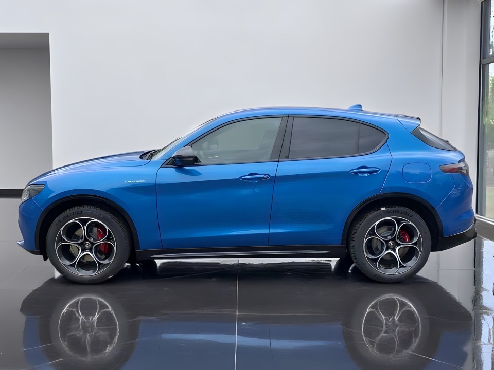 Alfa Romeo Stelvio (3)