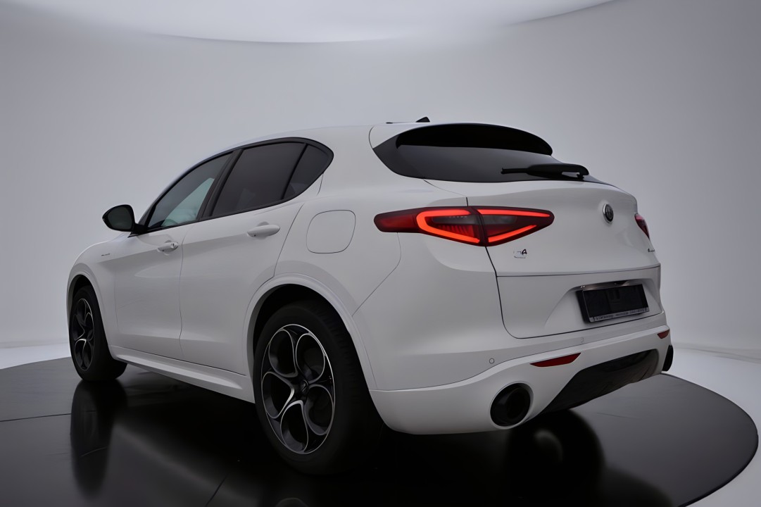 Alfa Romeo Stelvio Veloce (4)