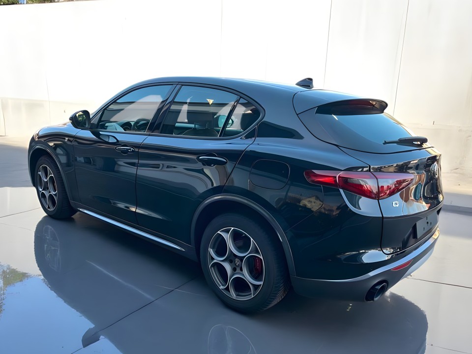 Alfa Romeo Stelvio TI 2.0 (3)