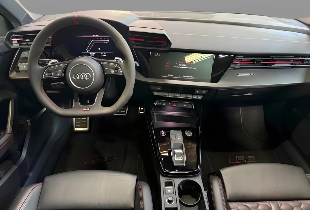 Audi RS3 TFSI quattro S tronic (4)