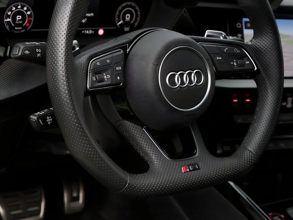 Audi RS3 TFSI quattro S tronic (3)