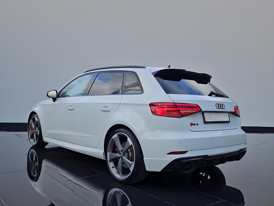 Audi RS3 TFSI quattro S tronic (3)