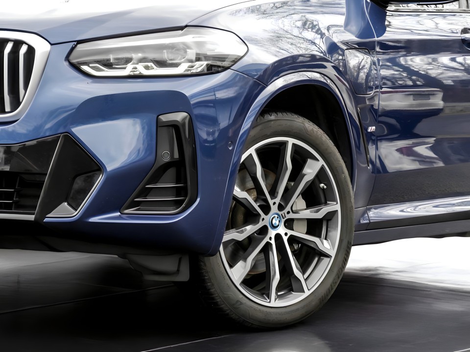 BMW X3 xDrive30e (2)