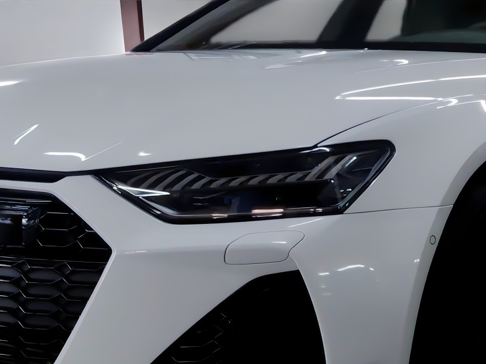 Audi RS7 TFSI quattro tiptronic (3)