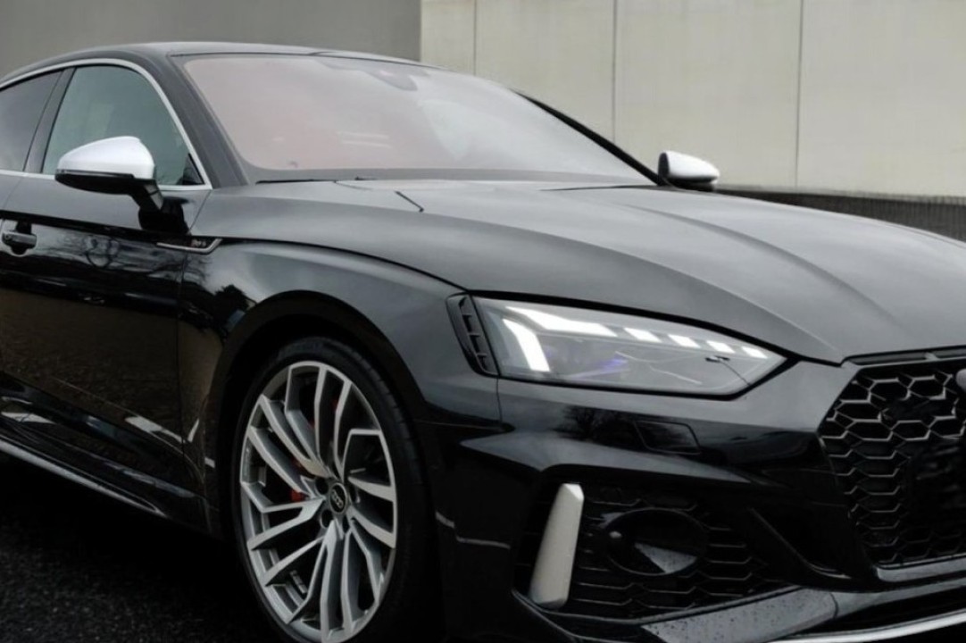 Audi RS5 TFSI quattro tiptronic (2)