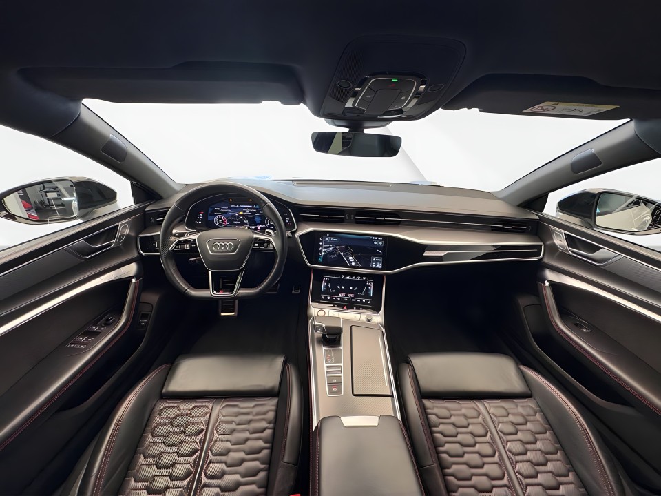 Audi RS7 TFSI quattro tiptronic (4)