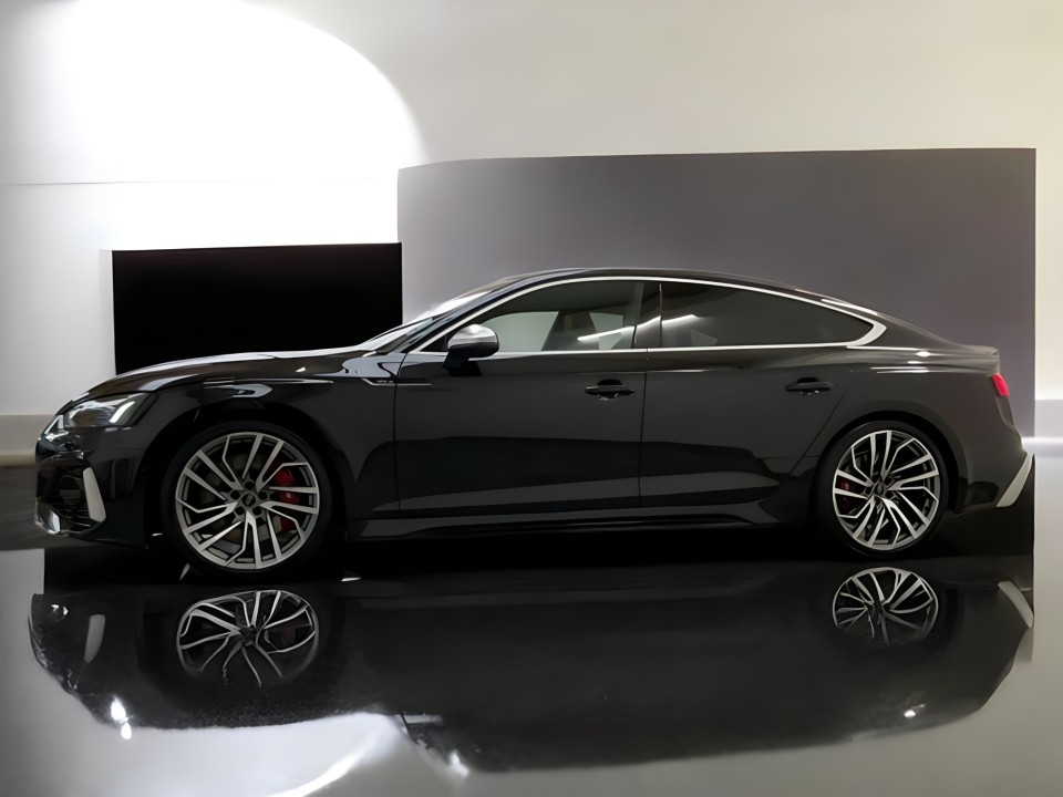 Audi RS5 TFSI quattro tiptronic (3)