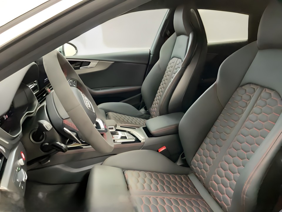 Audi RS5 TFSI quattro tiptronic (5)