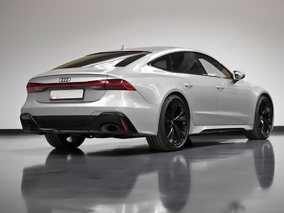 Audi RS7 TFSI quattro tiptronic (2)