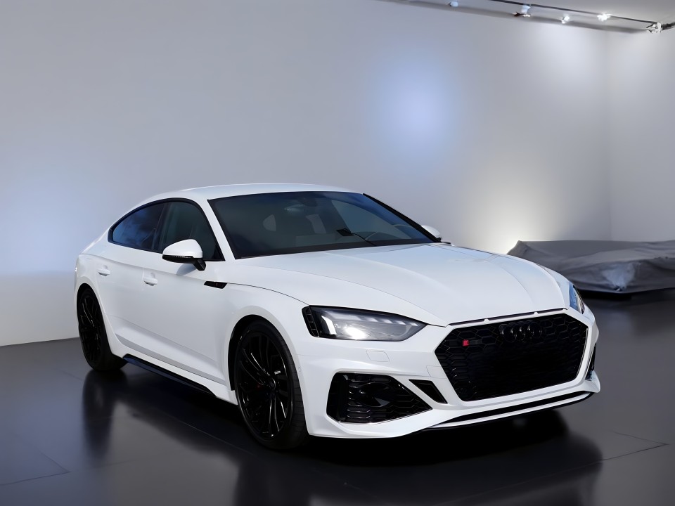Audi RS5 TFSI quattro tiptronic (2)