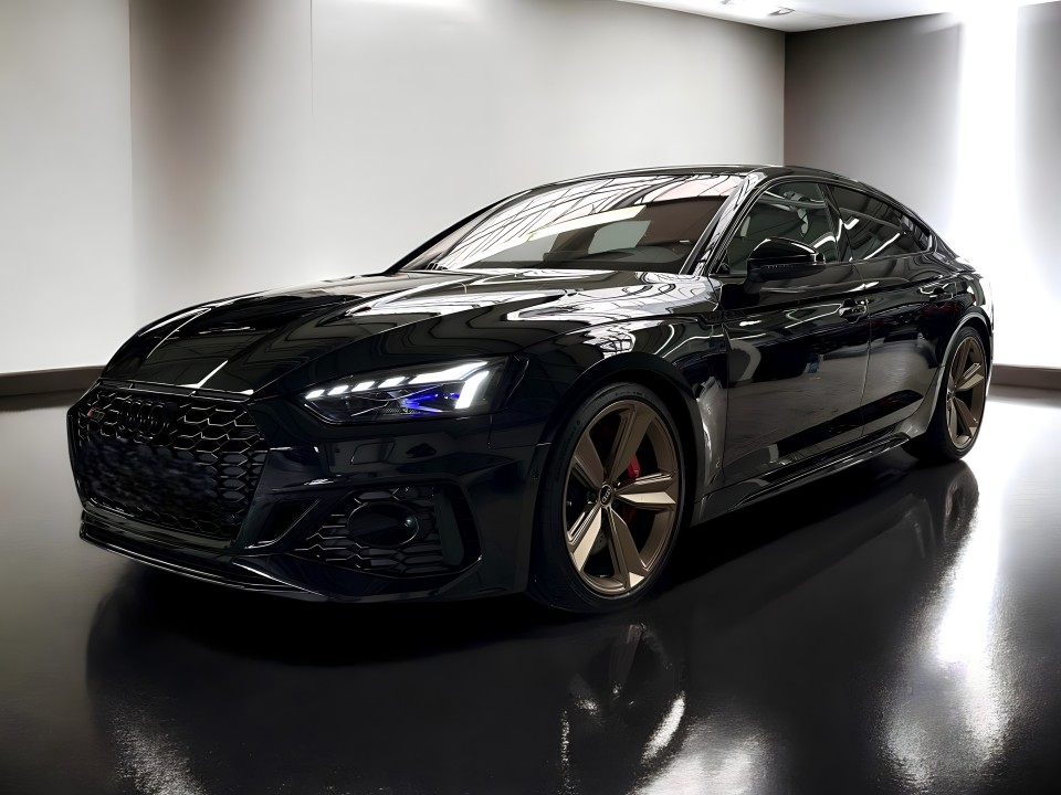 Audi RS5 TFSI quattro tiptronic