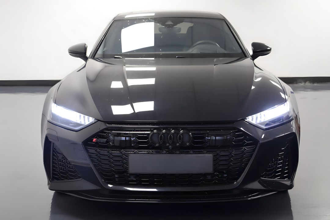 Audi RS7 TFSI quattro tiptronic (2)