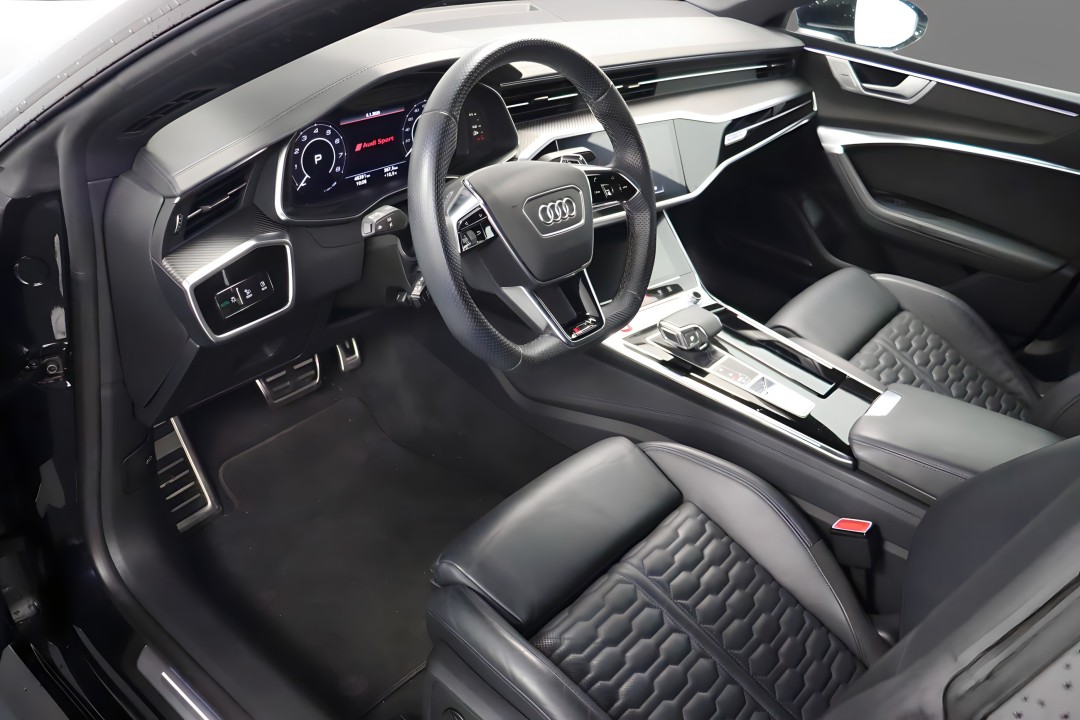 Audi RS7 TFSI quattro tiptronic (5)
