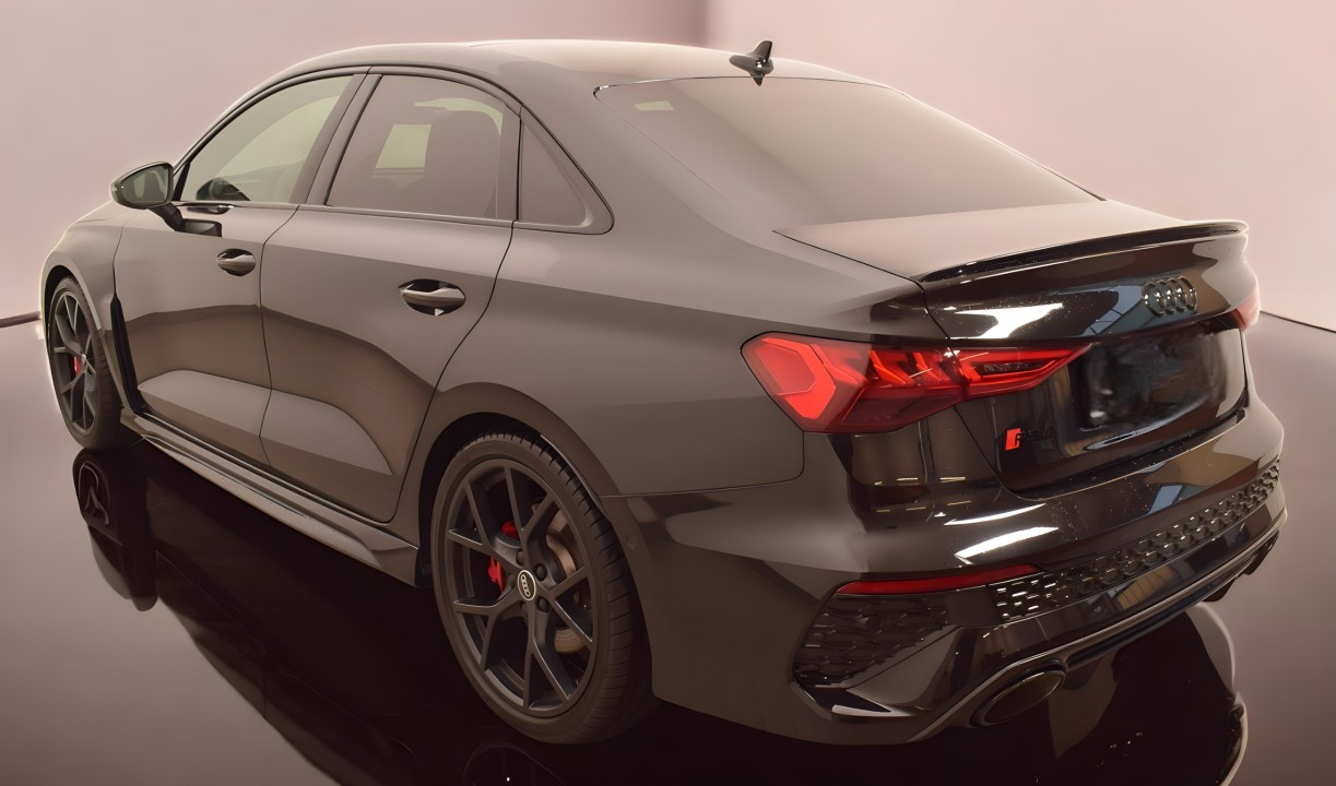 Audi RS3 TFSI quattro S tronic (4)