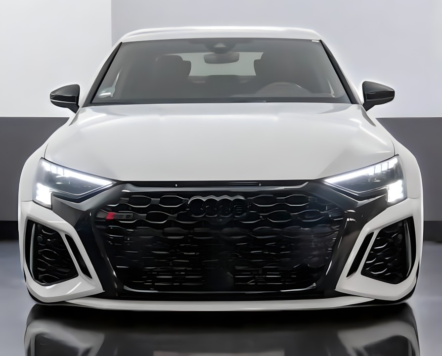 Audi RS3 TFSI quattro S tronic (2)