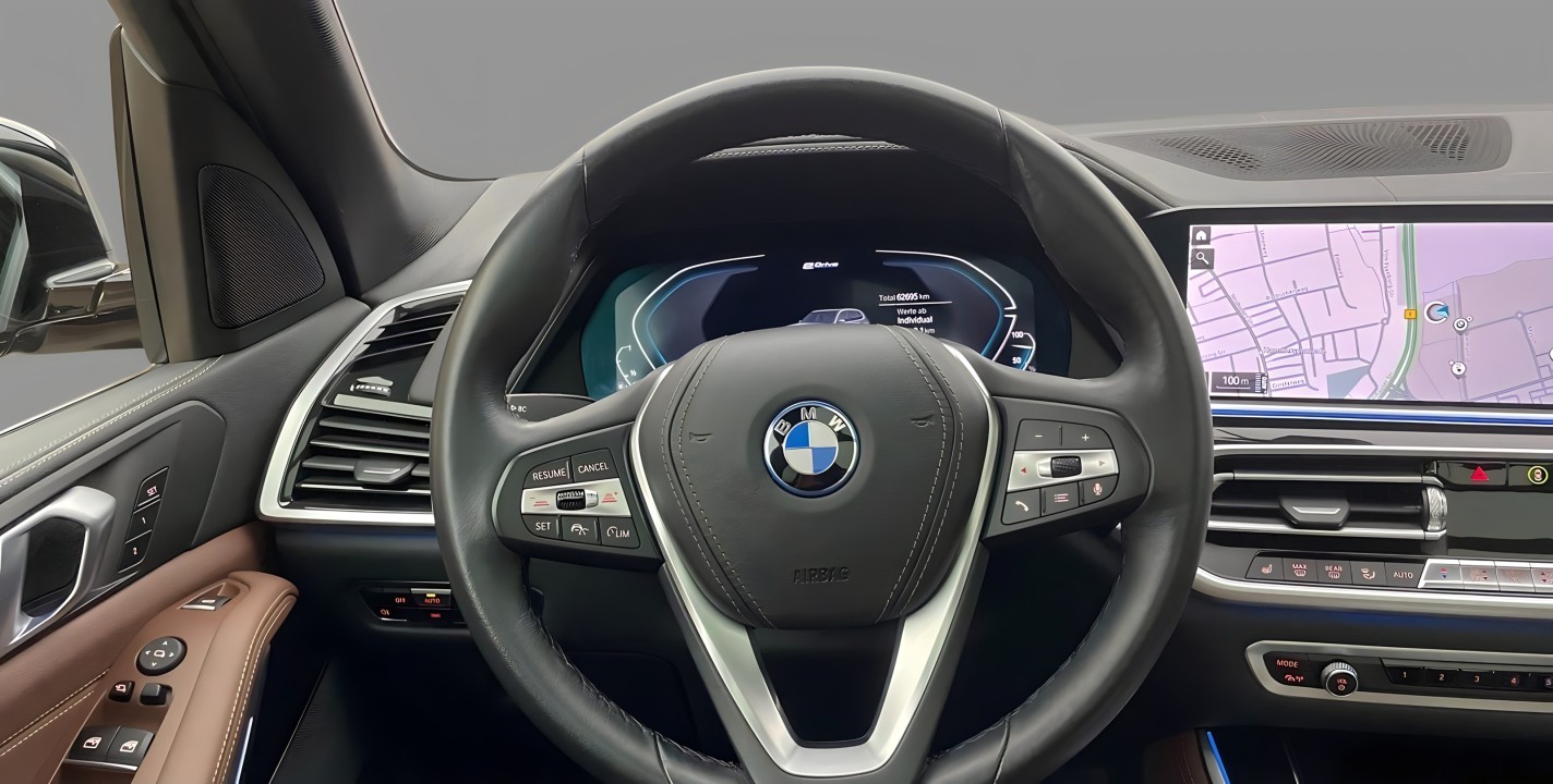 BMW X5 xDrive45e (4)