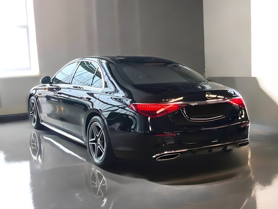 Mercedes-Benz S 500 4MATIC AMG (4)
