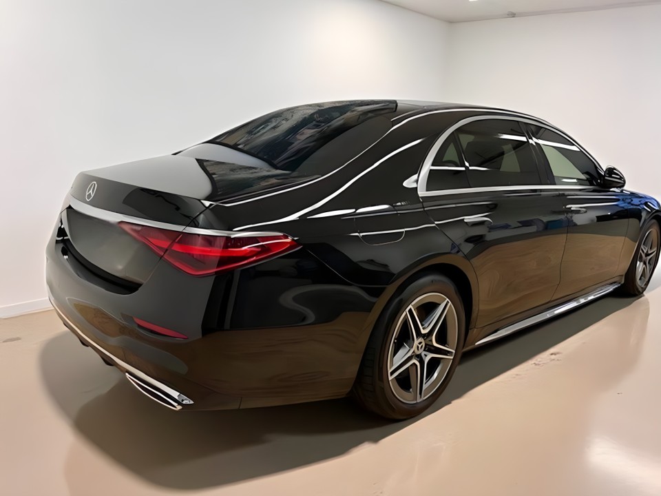 Mercedes-Benz S 580e AMG (4)