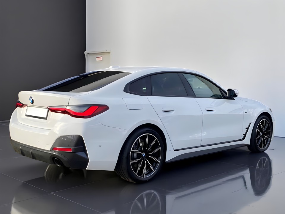 BMW Seria 4 430i Gran Coupe M-Sport (2)